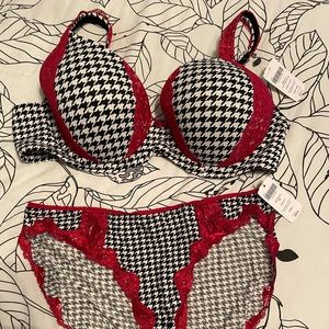Soma Embraceable 38C Bra and Undies